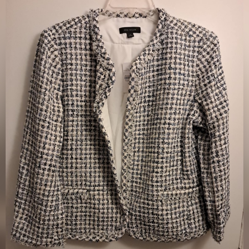 Women's Ann Taylor Blue White Shimmer Fringed Tweed Jacket size 16.